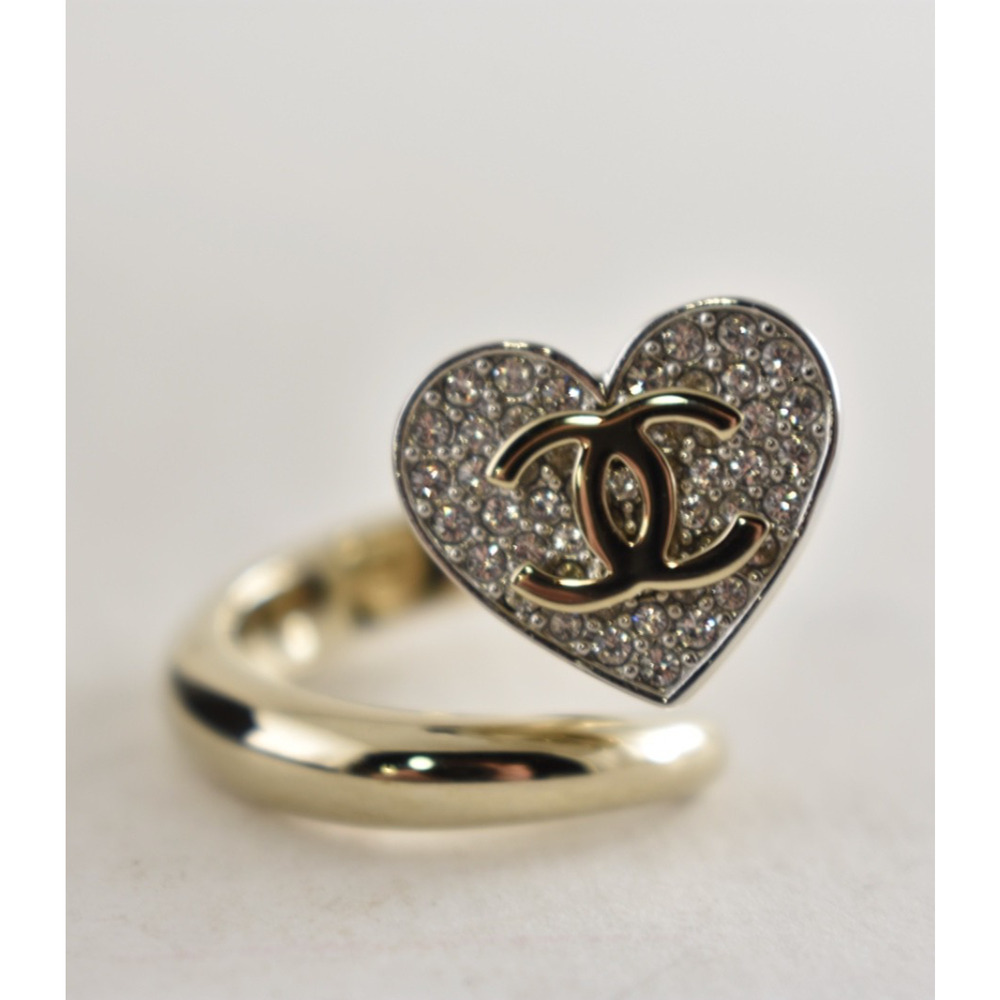 Chanel 26P Silver Gold Crystal Heart CC Logo Spiral Metal Fashion Finger Ring 52 - Picture 4 of 16